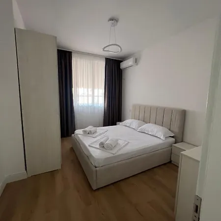 Central Tirana Apartment *