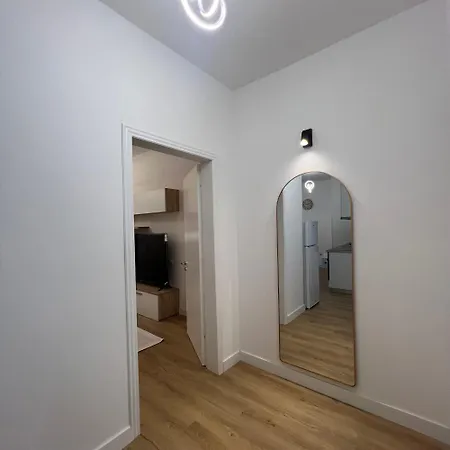 Central Tirana Apartment Apartman